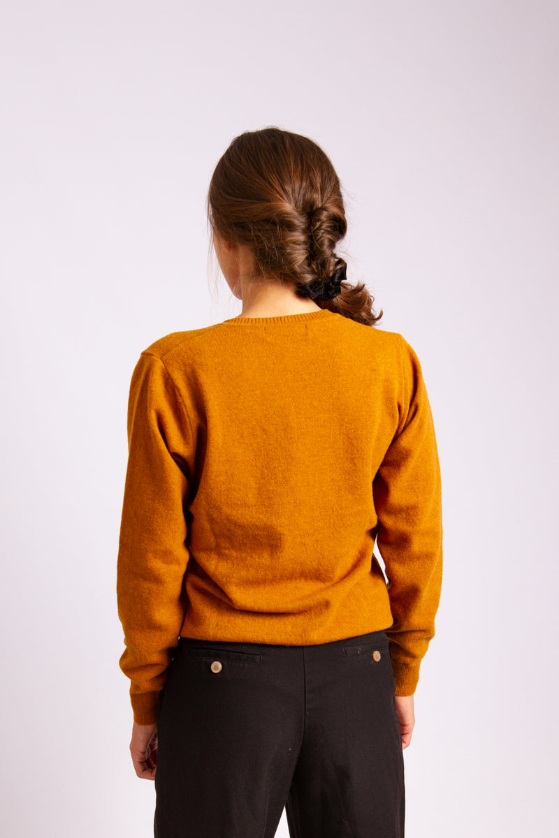 Lambswool Classic V-Neck Sweater – Mustard