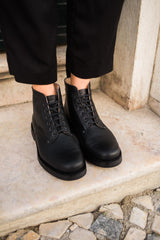 Artisanal Boots – Black